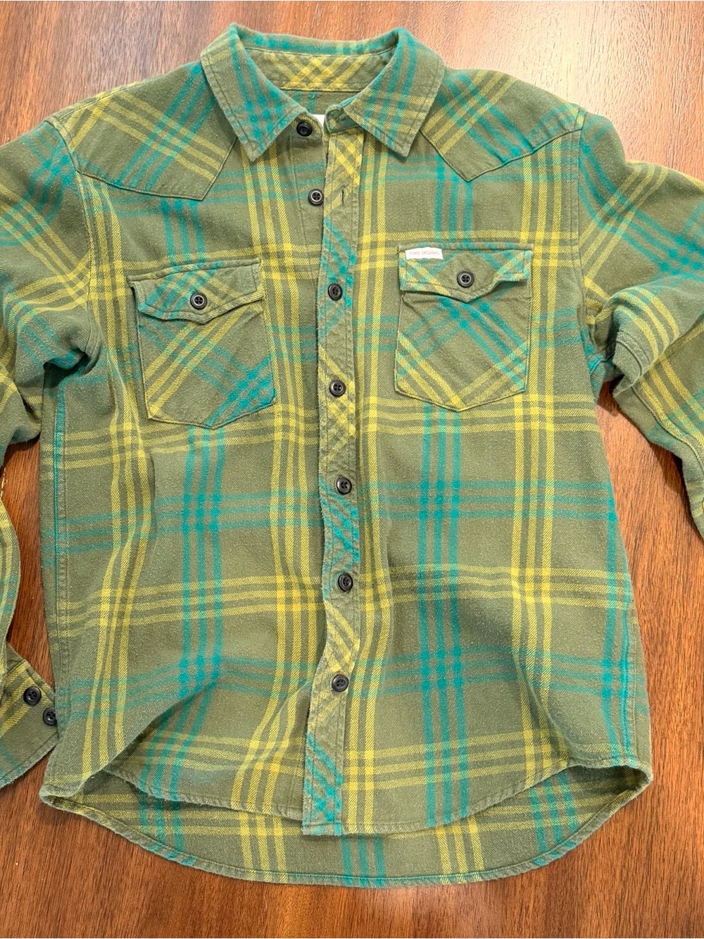 Topo Designs Men’s Plaid Flannel Button-Up Shirt – Size Medium